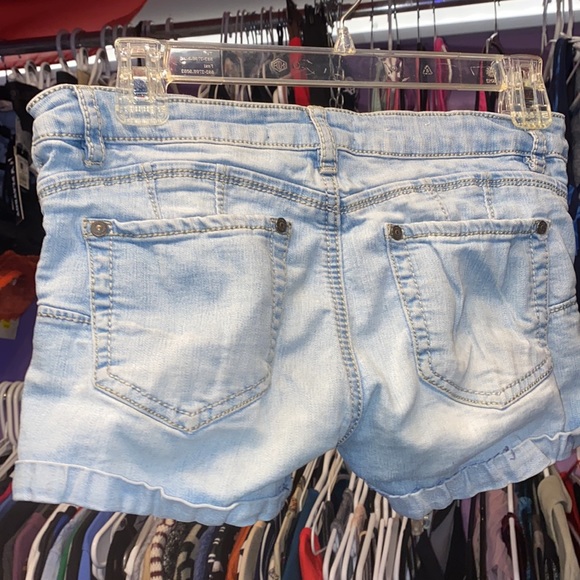Ladies Eighty Two Denim Jean shorts booty style shorts size 3 - Picture 6 of 6